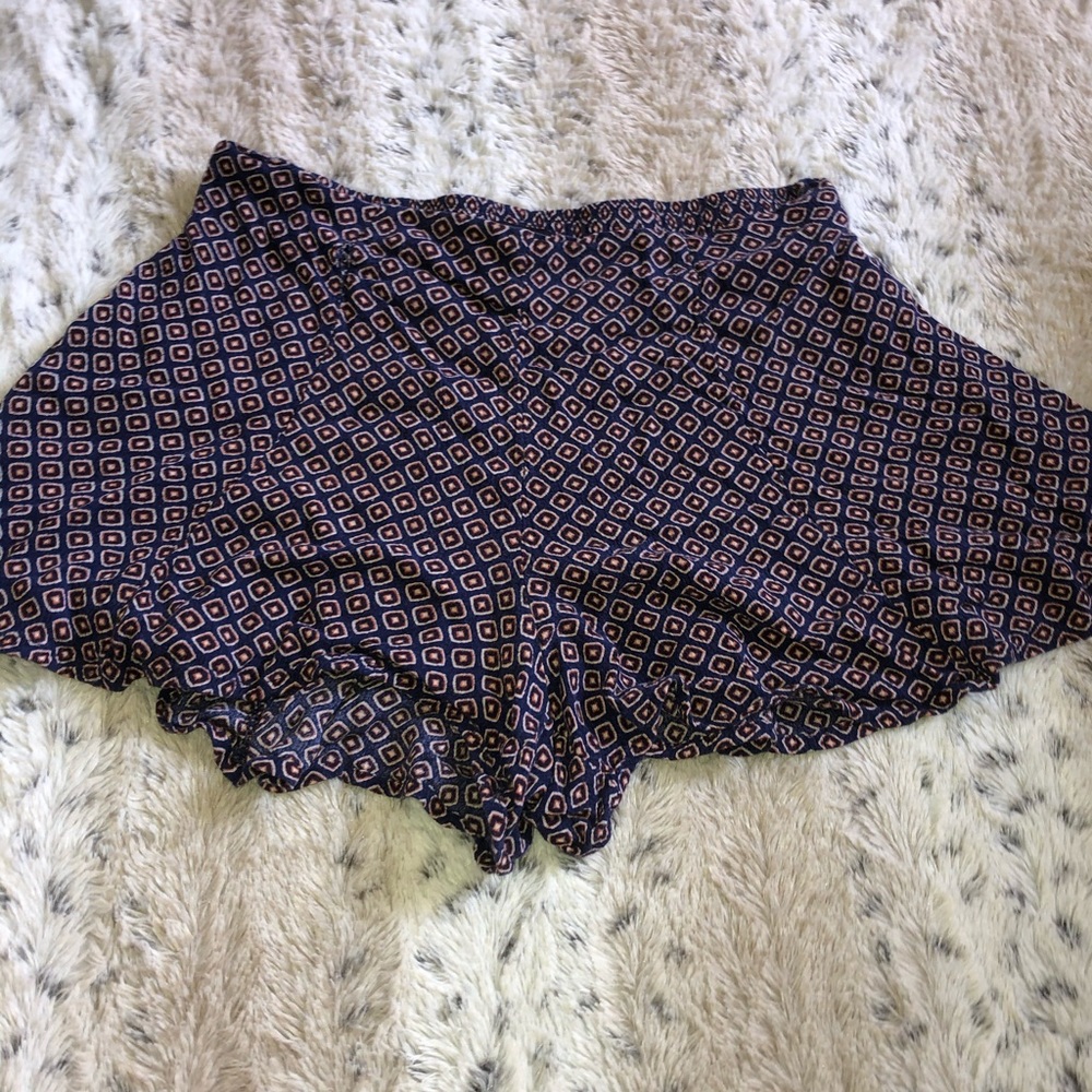 Cheeky forever 21 patterned flowy shorts